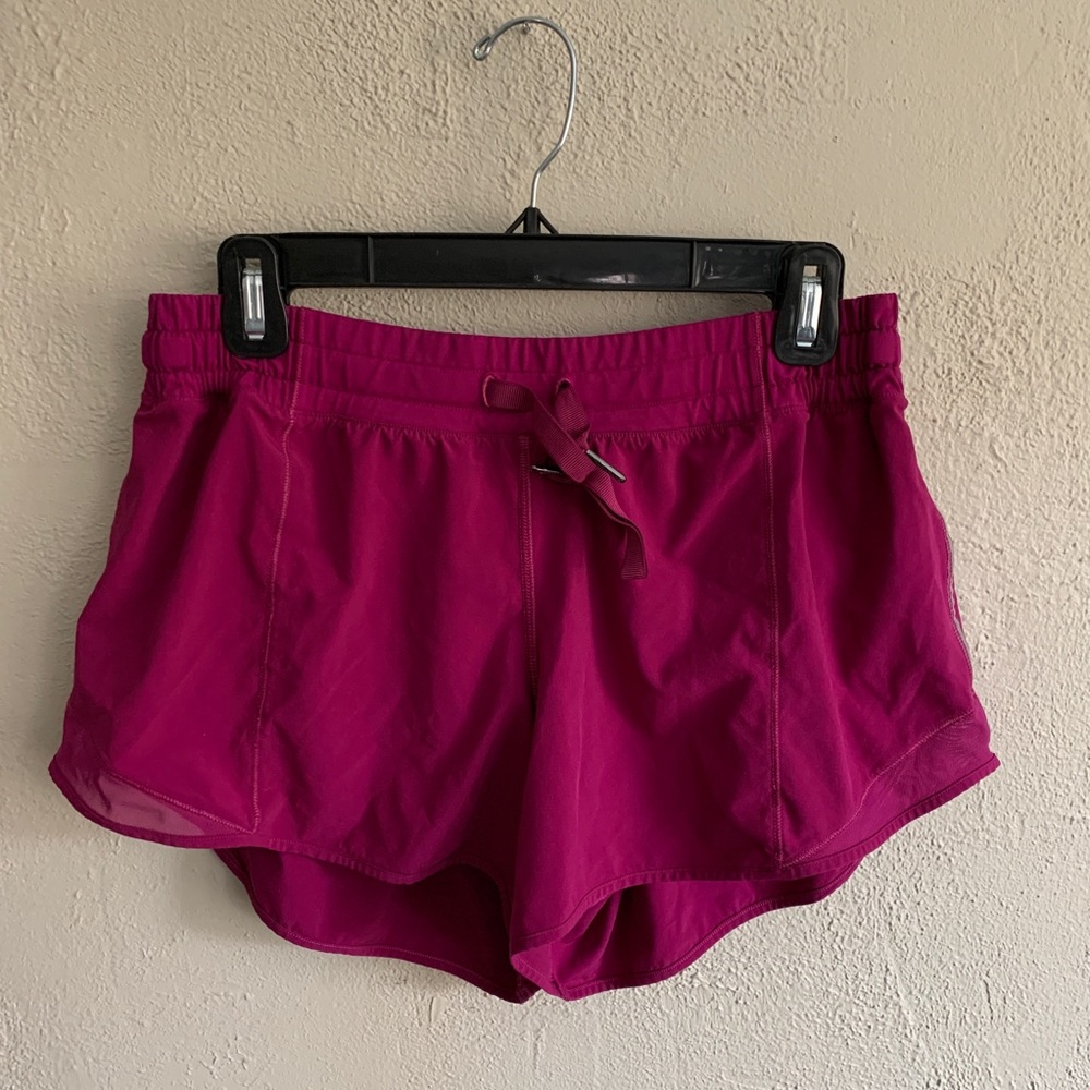 Lululemon Hotty Hot Shorts *4” length Size 10